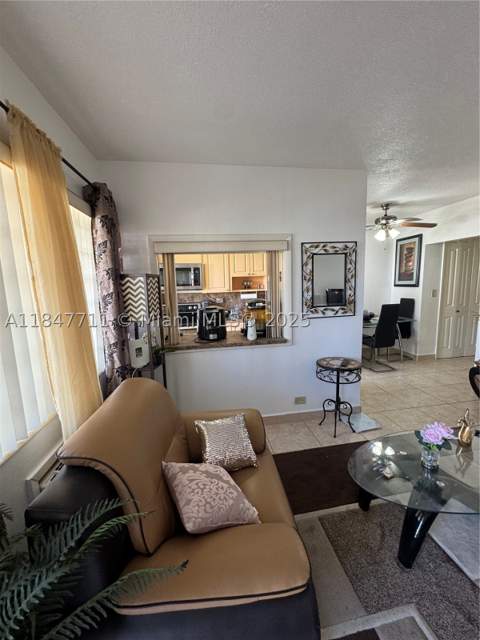 71 NW 76th St 5, Miami FL - photo 9 of 19