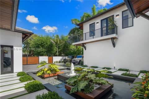 4241 Palm Ln, Miami FL - photo 22 of 99
