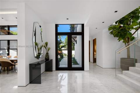 4241 Palm Ln, Miami FL - photo 24 of 99