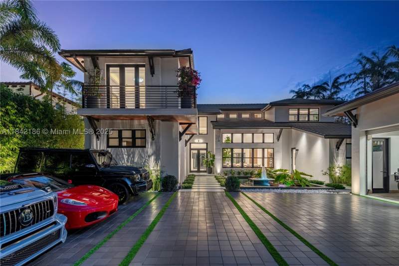 6 bedroom SingleFamilyResidence at 4241 Palm Ln, BAY POINT, Miami — photo 4