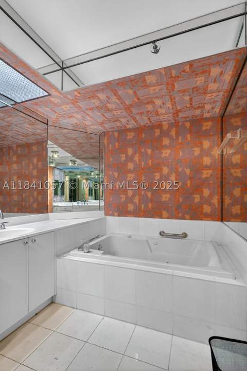 20185 E Country Club Dr 1405/1406, Aventura FL - photo 17 of 68