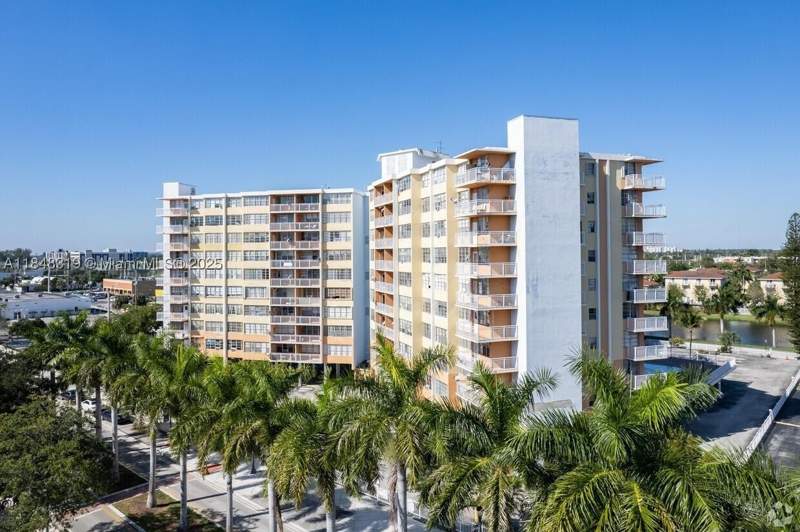 1 bedroom Condominium at 2025 NE 164th St 914, Crestview Towers Condo, North Miami Beach — photo 2