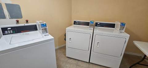 2025 NE 164th St 914, North Miami Beach FL - photo 8 of 9