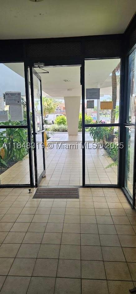 2025 NE 164th St 914, North Miami Beach FL - photo 9 of 9