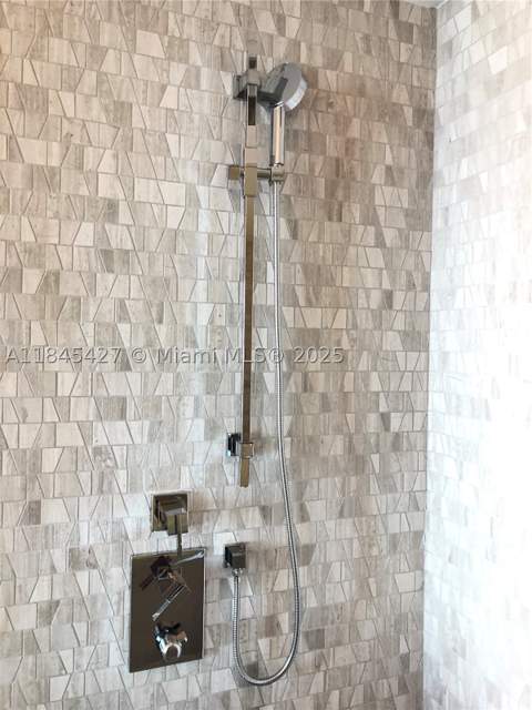 88 SW 7th St 2305, Miami FL - photo 19 of 48
