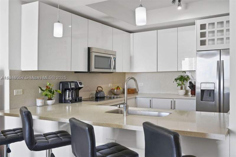 3 bedroom Condominium at 999 SW 1st Ave 2717, Nine At Mary Brickell Vil, Miami — photo 5