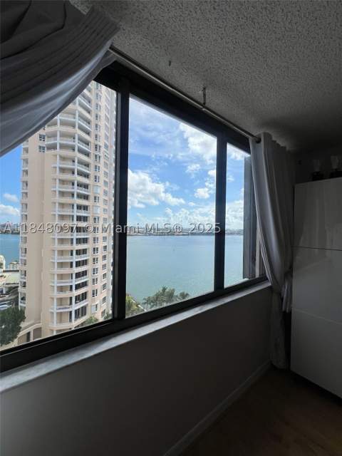 540 Brickell Key Dr 1524, Miami FL - photo 11 of 46
