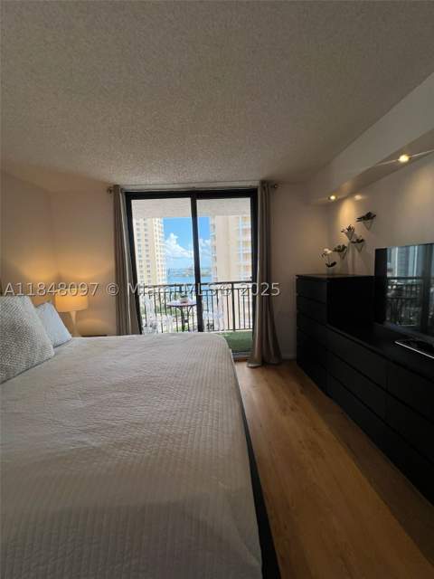 540 Brickell Key Dr 1524, Miami FL - photo 18 of 46