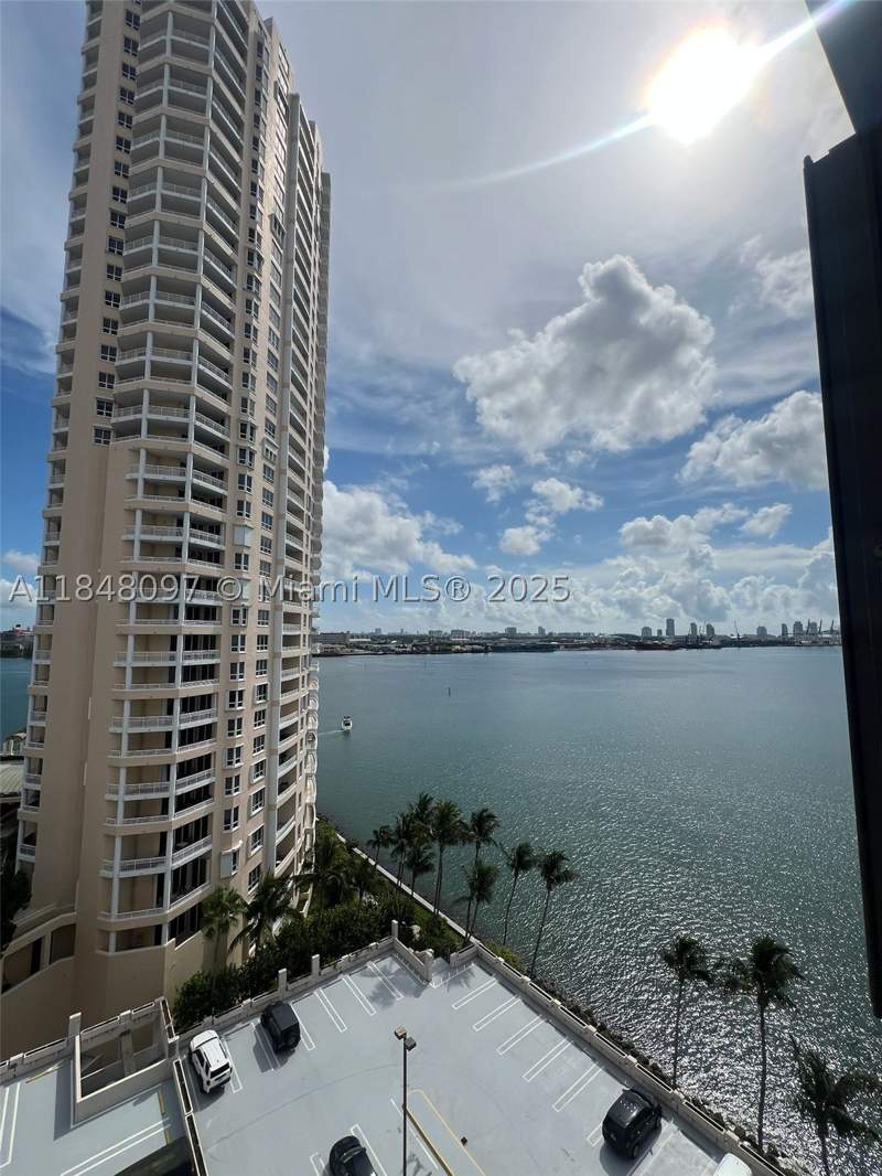 1 bedroom Condominium at 540 Brickell Key Dr 1524, Brickell Key II Condo, Miami — photo 5