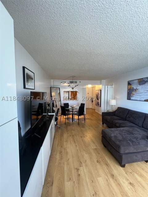 540 Brickell Key Dr 1524, Miami FL - photo 8 of 46
