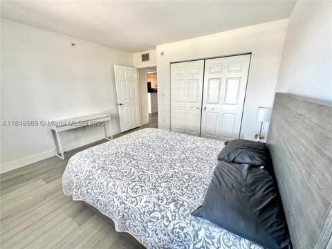 1155 Brickell Bay Dr 906, Miami FL - photo 8 of 13