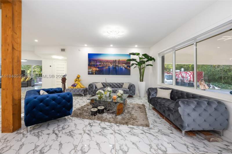 4 bedroom SingleFamilyResidence at 12599 NE 2nd Ave, Biscayne Park Ests Amd, North Miami — photo 5