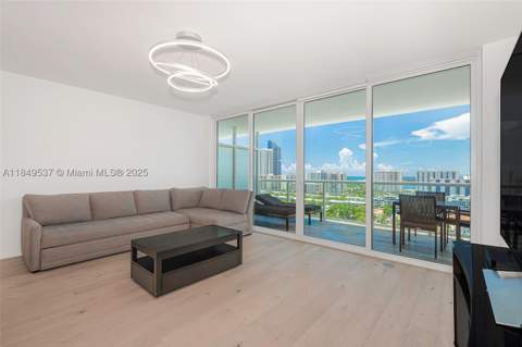 400 Sunny Isles Blvd 1819 One Level, Sunny Isles Beach FL - photo 10 of 65