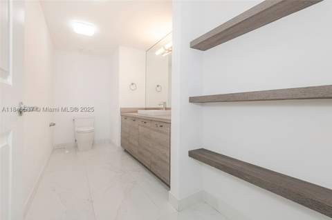 400 Sunny Isles Blvd 1819 One Level, Sunny Isles Beach FL - photo 19 of 65