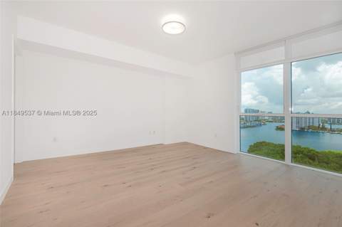 400 Sunny Isles Blvd 1819 One Level, Sunny Isles Beach FL - photo 22 of 65