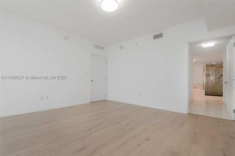 400 Sunny Isles Blvd 1819 One Level, Sunny Isles Beach FL - photo 24 of 65
