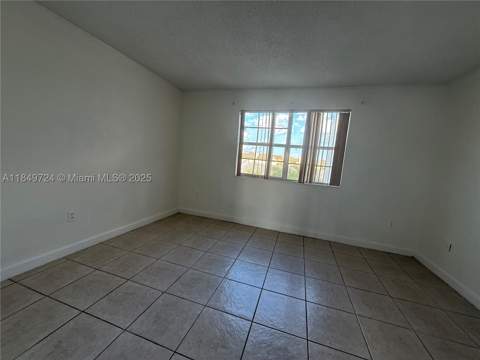 10900 SW 104th St 323, Miami FL - photo 10 of 12