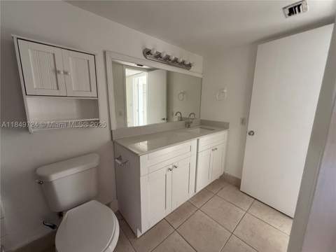 10900 SW 104th St 323, Miami FL - photo 7 of 12