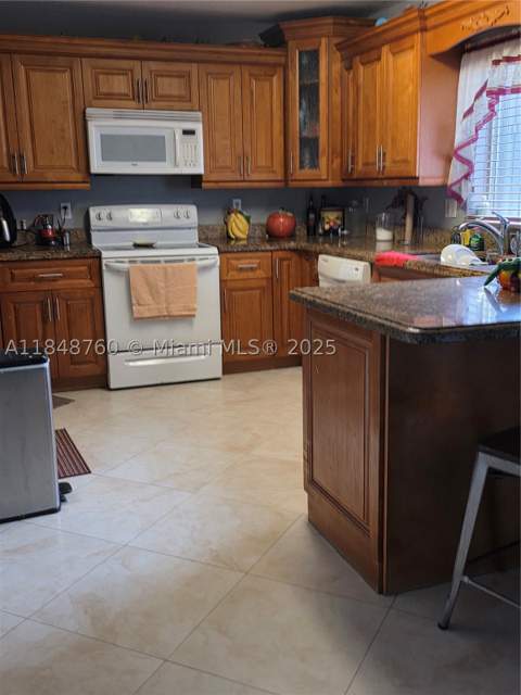 1084 SE 13th Ave, Homestead FL - photo 11 of 14