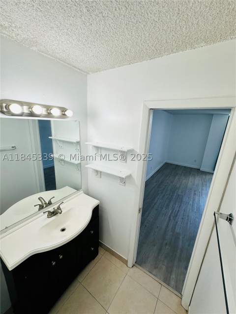 2020 NE 135th St 807, North Miami FL - photo 11 of 22