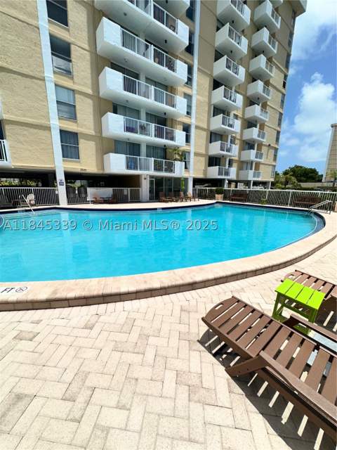 2020 NE 135th St 807, North Miami FL - photo 16 of 22