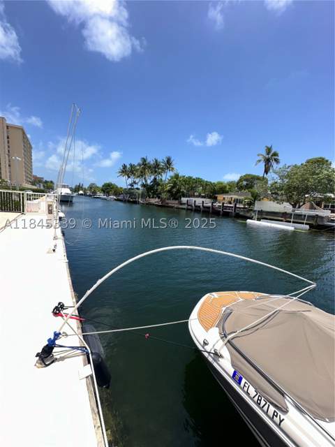 2020 NE 135th St 807, North Miami FL - photo 18 of 22