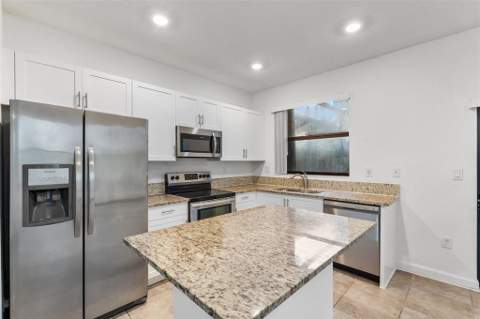 340 NE 208th Terrace 340, Miami FL - photo 16 of 38