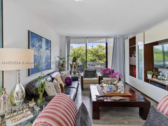 2 bedroom Condominium at 2501 Brickell Ave 307, Brickell Park Condo, Miami — photo 2