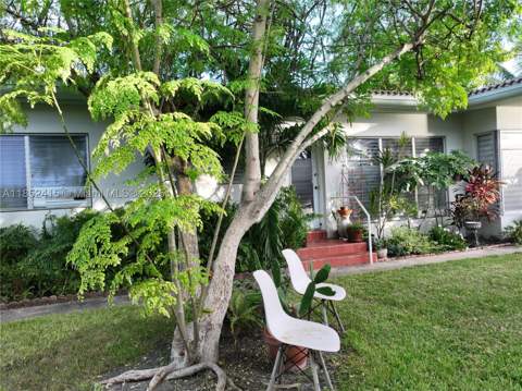 2200 Bay Dr 3, Miami Beach FL - photo 11 of 28