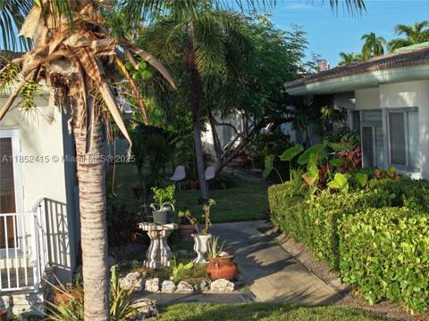 2200 Bay Dr 3, Miami Beach FL - photo 14 of 28