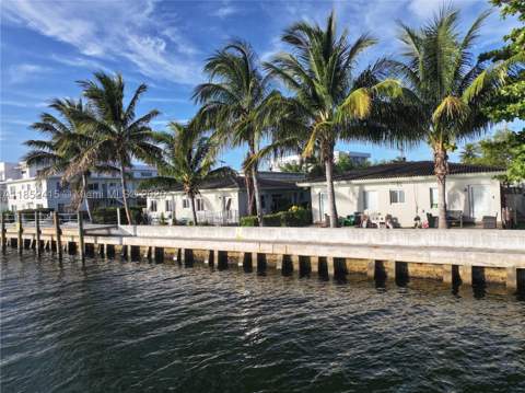 2200 Bay Dr 3, Miami Beach FL - photo 15 of 28