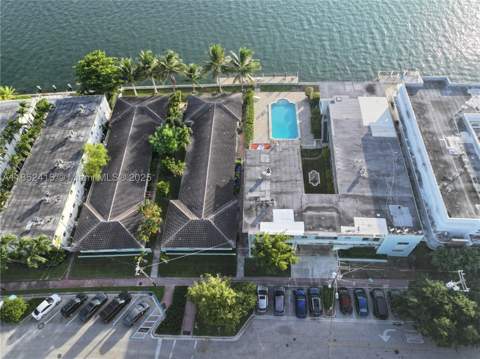 2200 Bay Dr 3, Miami Beach FL - photo 22 of 28