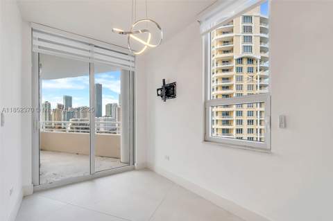 848 Brickell Key Dr 1906, Miami FL - photo 13 of 24