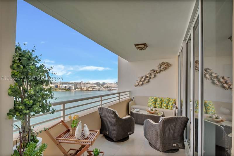 3 bedroom Condominium at 848 Brickell Key Dr 1906, Three Tequesta Point Cond, Miami — photo 3