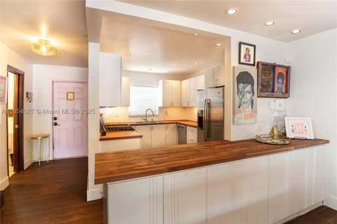 2035 NE 123rd St, North Miami FL - photo 7 of 15