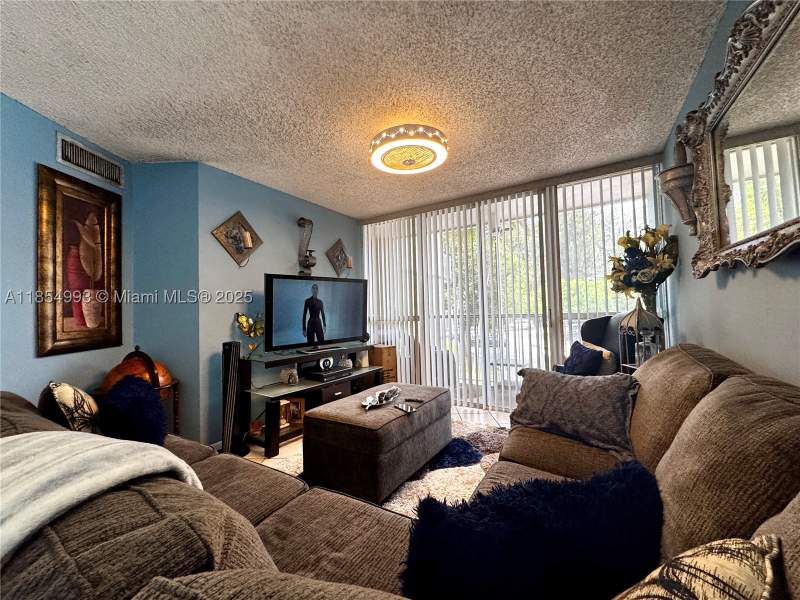 2 bedroom Condominium at 7165 NW 186th St A211, Las Brisas@ Country Club, Hialeah — photo 3