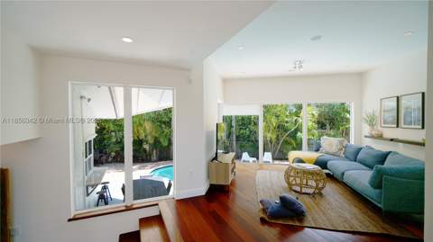 691 Ridgewood Rd, Key Biscayne FL - photo 15 of 67