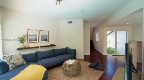 691 Ridgewood Rd, Key Biscayne FL - photo 17 of 67