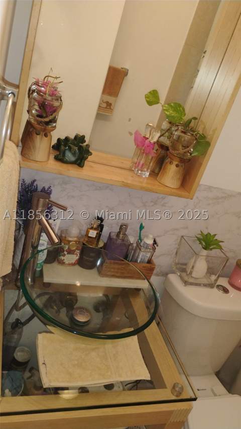 7312 NW 17th Ct, Miami FL - photo 13 of 26