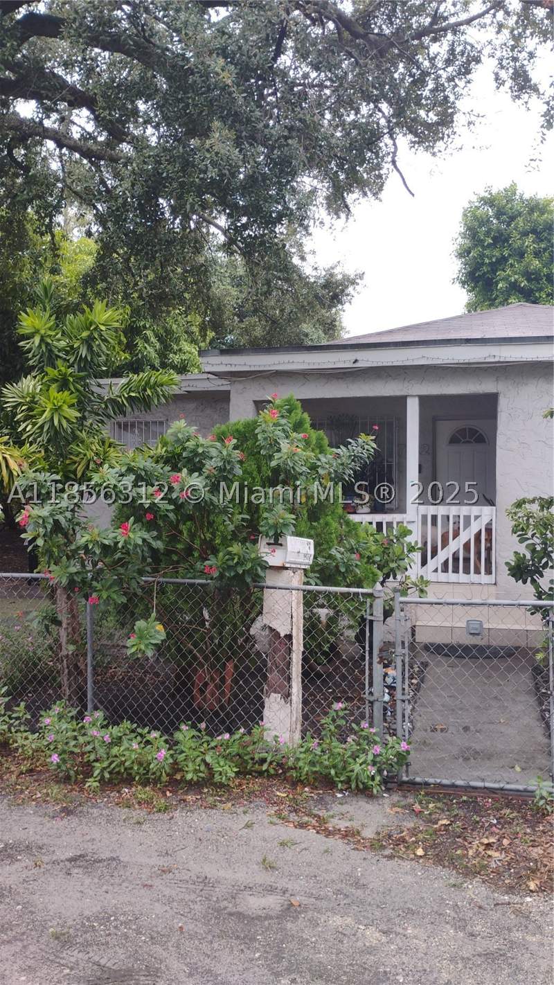 3 bedroom SingleFamilyResidence at 7312 NW 17th Ct, Comm Liberty City, Miami — photo 2