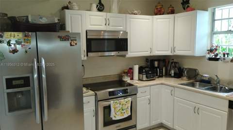 7312 NW 17th Ct, Miami FL - photo 6 of 26