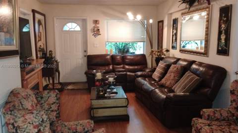 7312 NW 17th Ct, Miami FL - photo 9 of 26