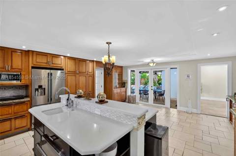 1051 NE 89th St, Miami FL - photo 19 of 54
