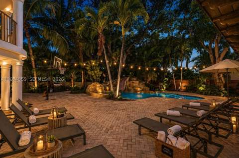 1051 NE 89th St, Miami FL - photo 8 of 54