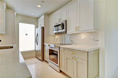 2899 Collins Ave 1420, Miami Beach FL - photo 16 of 18