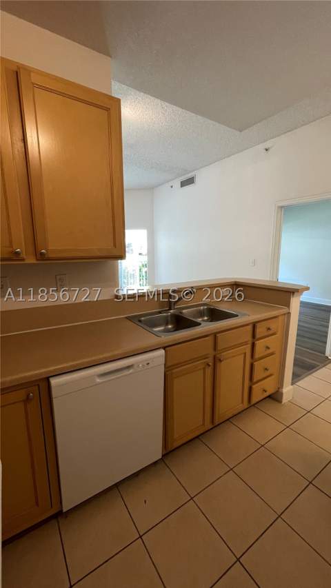 6001 SW 70th St 127, South Miami FL - photo 9 of 14
