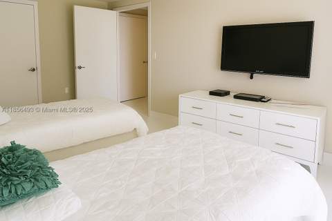 250 Sunny Isles Blvd 3-1506, Sunny Isles Beach FL - photo 19 of 22