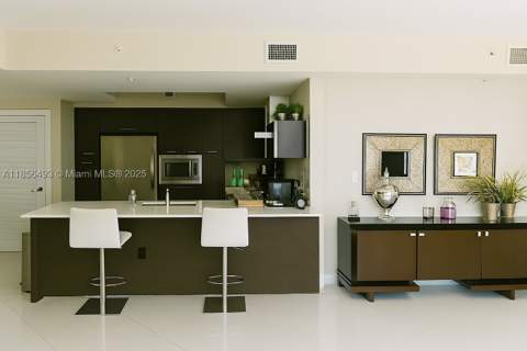 250 Sunny Isles Blvd 3-1506, Sunny Isles Beach FL - photo 7 of 22