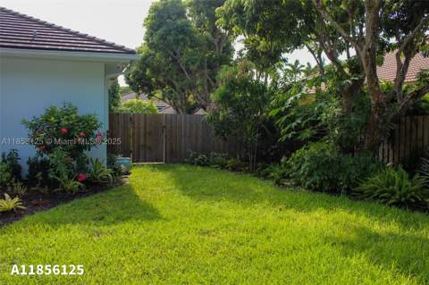 15255 SW 80th Ave, Palmetto Bay FL - photo 10 of 66