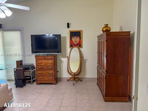 15255 SW 80th Ave, Palmetto Bay FL - photo 15 of 66
